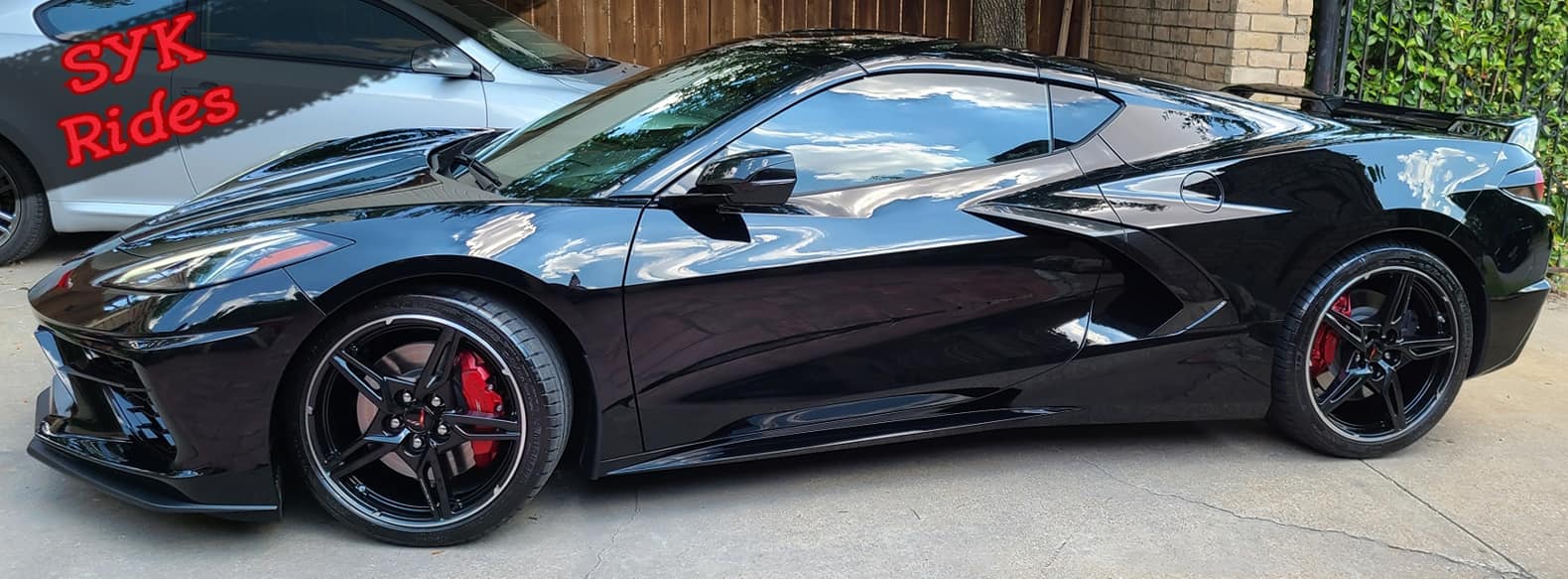 Read more about the article Preparing Your Car for Ceramic Coating and Professional Detailing